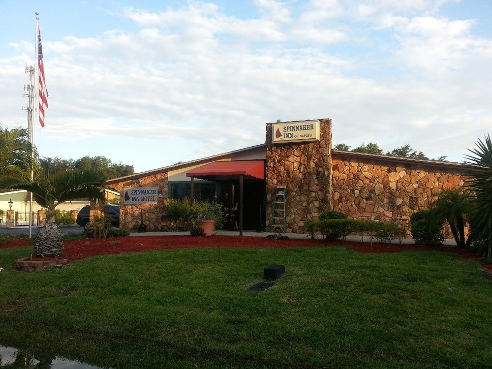 Spinnaker Inn Of Naples Vineyards Екстериор снимка